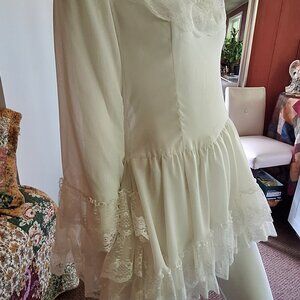 White Lace Renaissance Blouse for layering. Never worn, NWT!